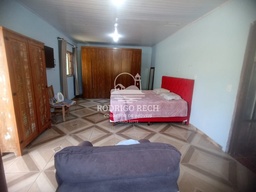 Casa de 2 quartos, no bairro Guaraguaçu, em Pontal do Paraná | Eu Corretor